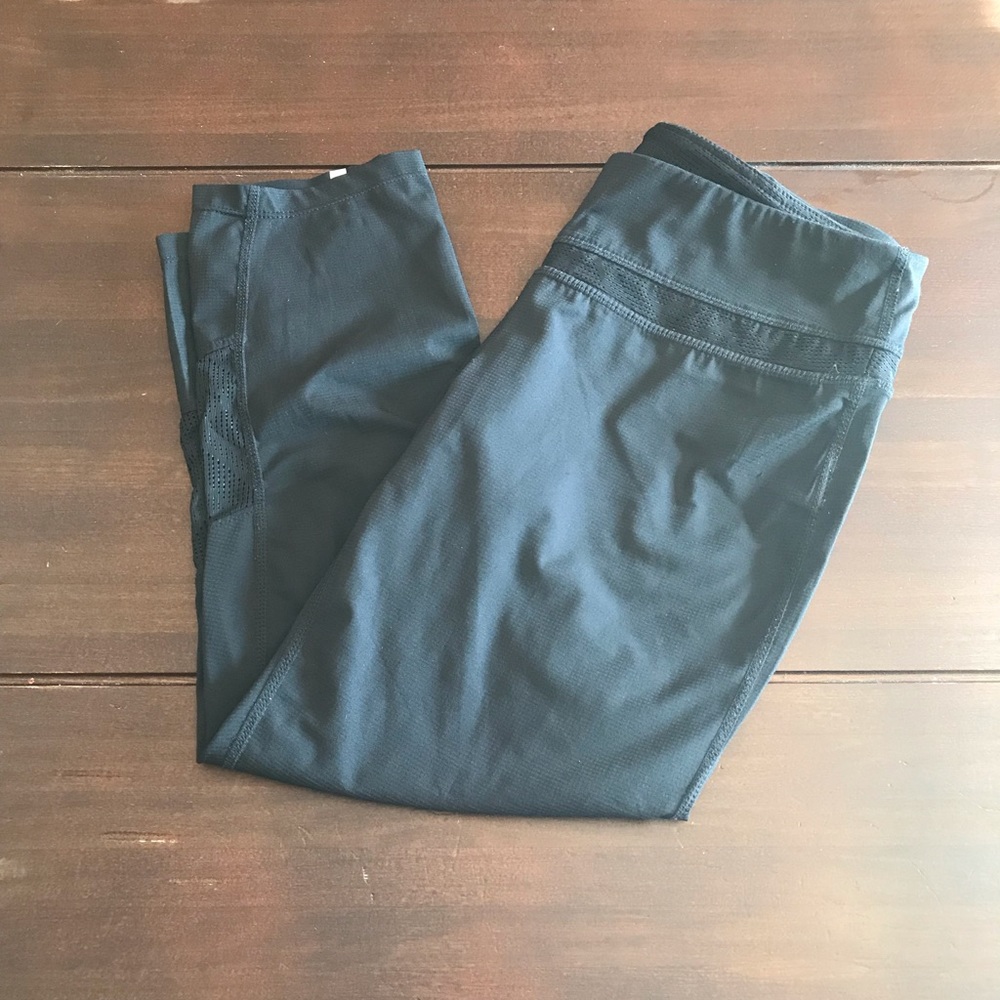 Tangerine Small Black Athletic/Yoga Pants